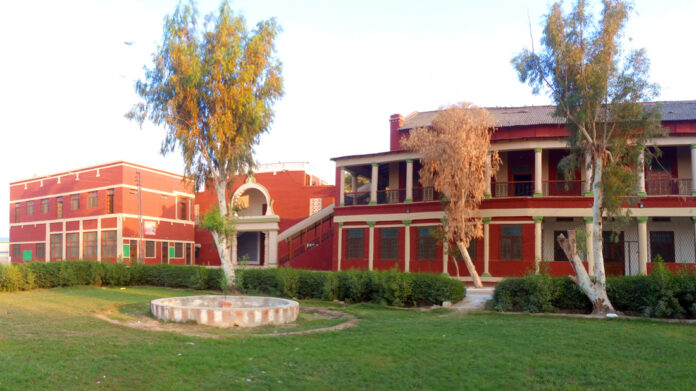Home :: GC University Hyderabad