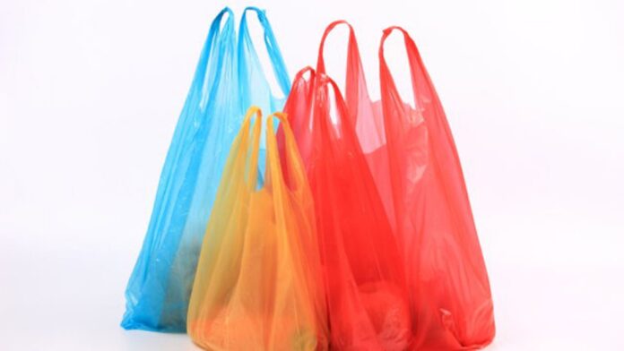 Govt mulls heavy taxation to discourage use of plastic bags - Daily Times