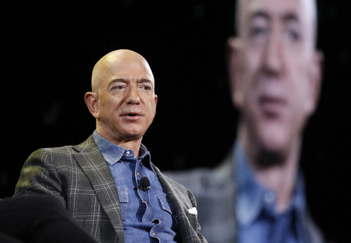 Jeff Bezos hits wealth record of US$211 billion on Pentagon move