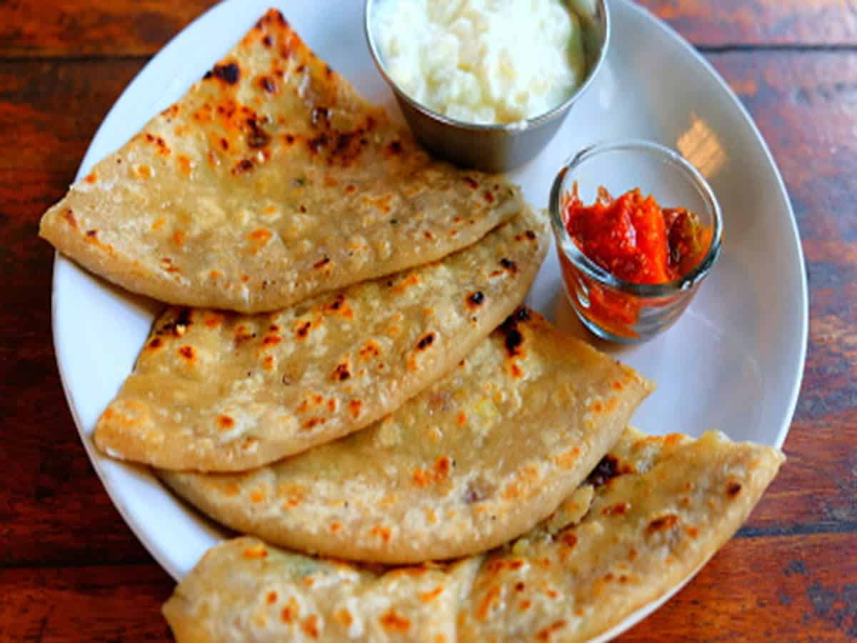 Aloo Paratha Recipe: How to make Aloo Paratha Recipe at Home | Homemade  Aloo Paratha Recipe - Times Food