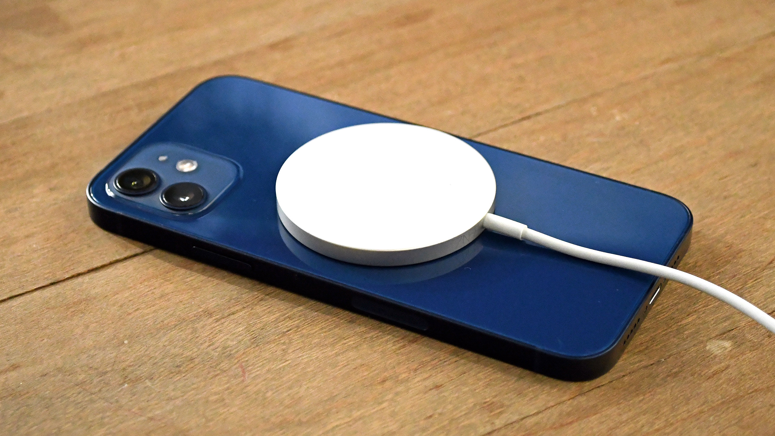 wireless charger iphone 13 nearby