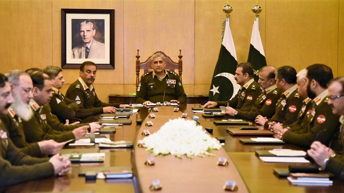 Why is the army in Pakistan dangerous for democracy? Answer goes back to  1947