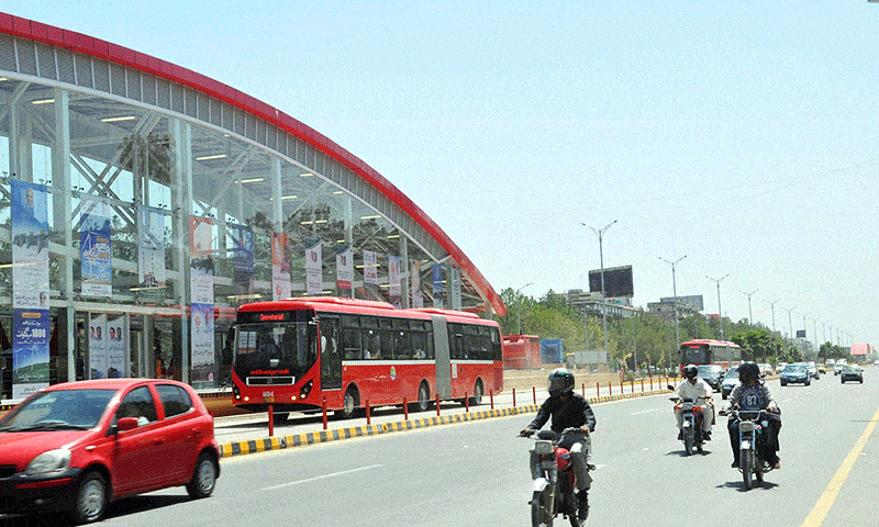 The Process Of Construction Of The Metro Bus