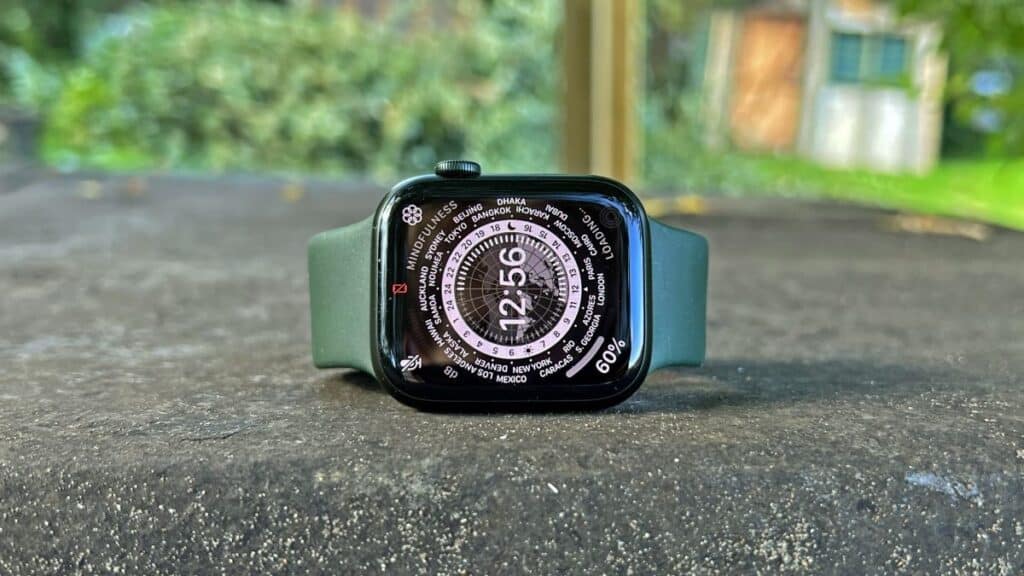 latest apple watch series 7 price in pakistan