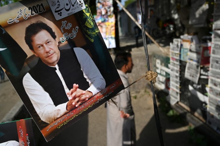 No Pakistani prime minister has completed a full term in office | News | Al  Jazeera
