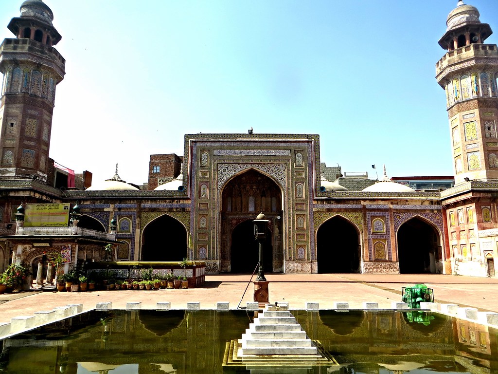 Masjid Wazir Khan