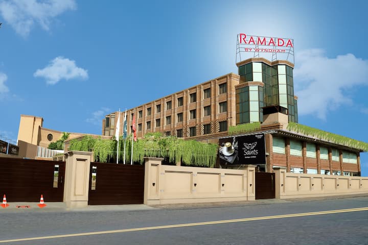 Ramada by Wyndham 
