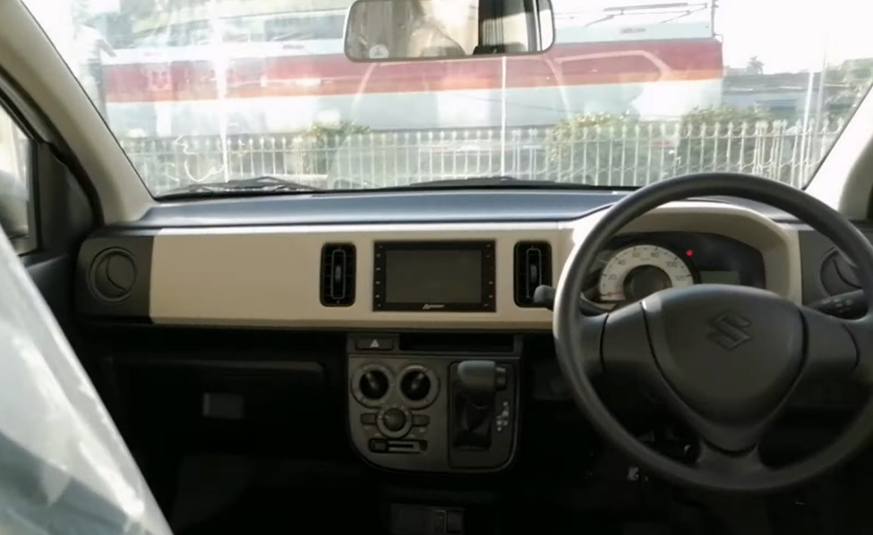 Suzuki Alto VXR AGS interior