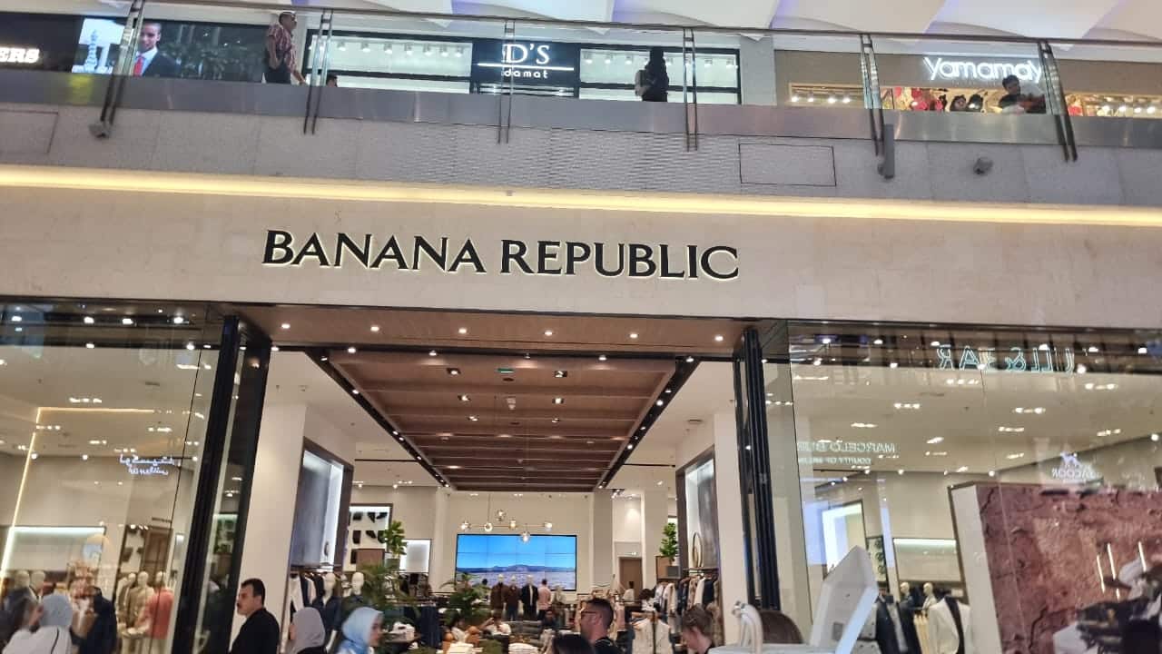 Netizens Compare Pakistan to International Fashion Brand 'Banana ...