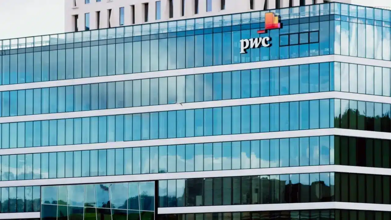 PwC Offering Multiple Job Opportunities In UAE With Salary Upto 10 000 