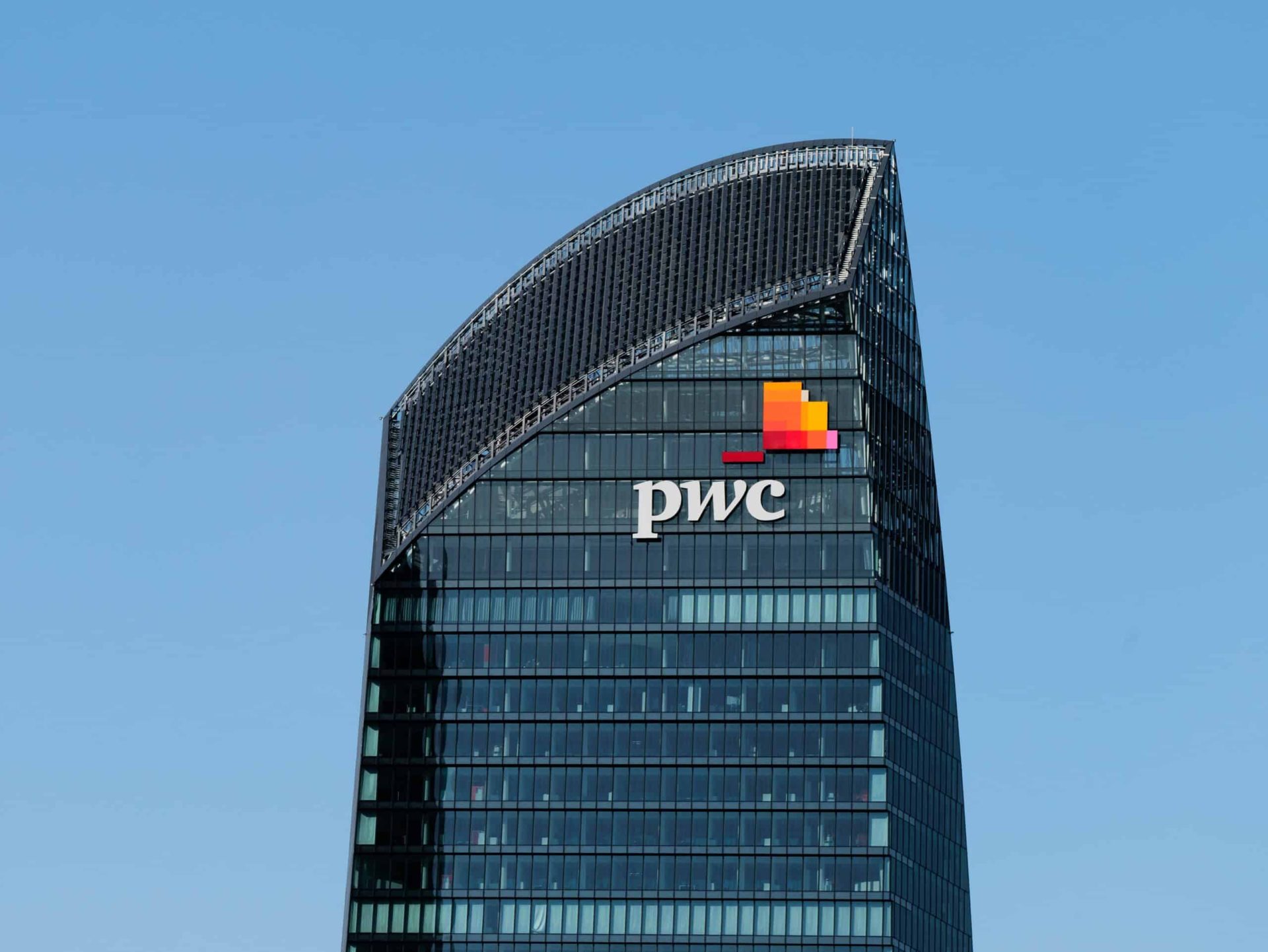 PwC Hiring In Saudi Arabia With Salary Up To 9 000 Saudi Riyals 