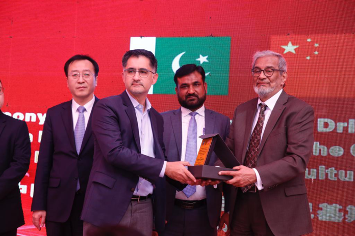 Ryan Agencies & Meri Gari Pave Way for Historic Export of Pakistani Red Chilies to China
