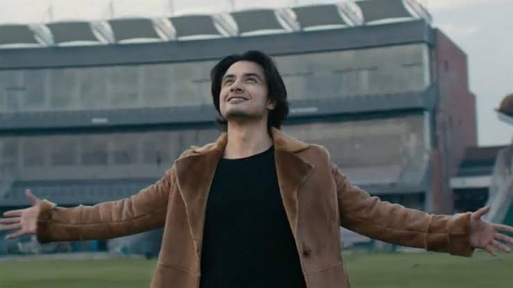 Ali Zafar Likely to Get Chance to Sing HBL PSL 9 Song thumbnail
