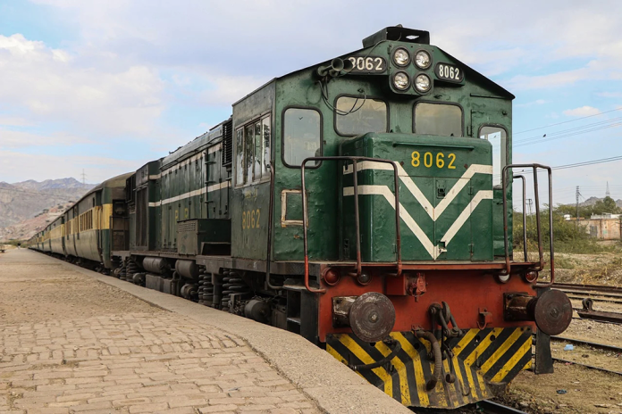 China to Solarize Pakistan Railways