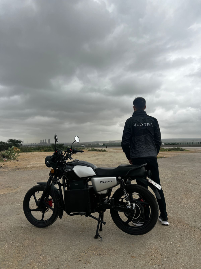 Vlektra- First Pakistani Designed Ev Motorcycle Completes Historic Intercity Journey from Karachi to Hyderabad