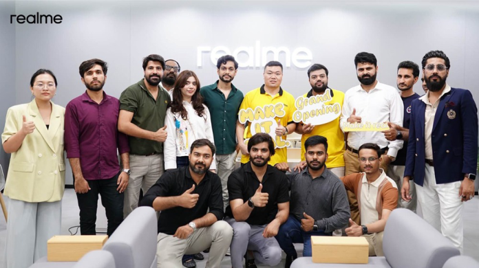 realme Opens Pakistan’s First Combined Sales & Service Store at Dolmen Mall Lahore – A Customer-First Retail Milestone