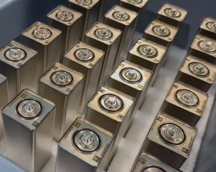 What Battery Lasts Longer—and Safer—Than Lithium? Meet the Solid-State Sodium Battery