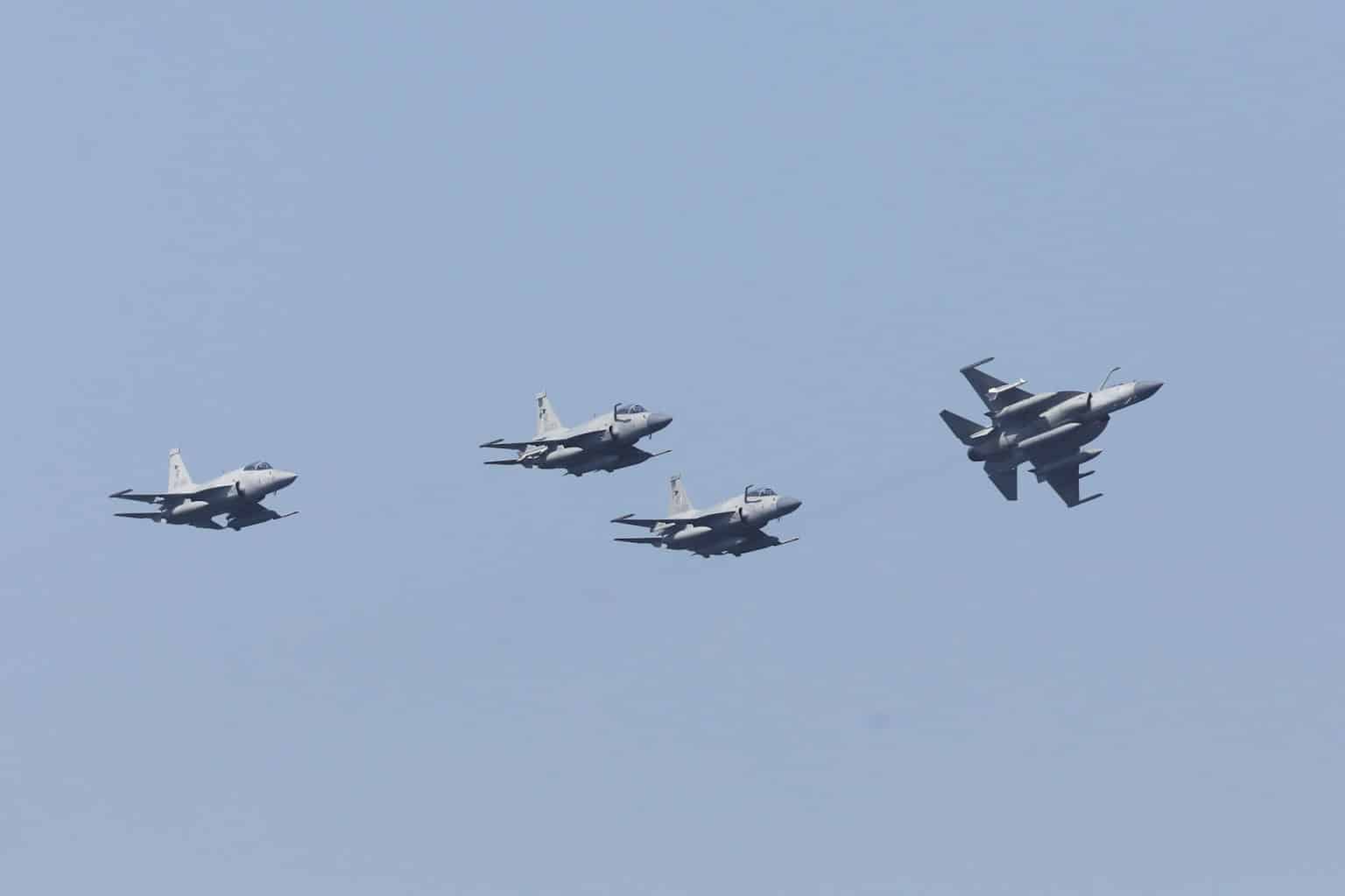 Pakistan Nears $1.5 Billion Deal to Supply Weapons, Jets to Sudan ...